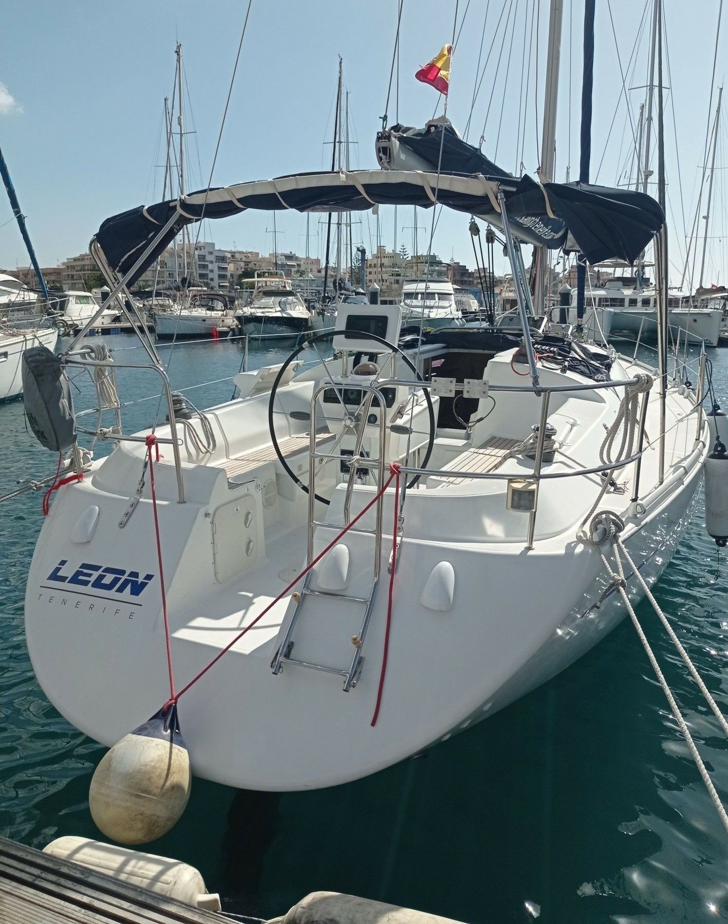 Harmony 38 | Leon