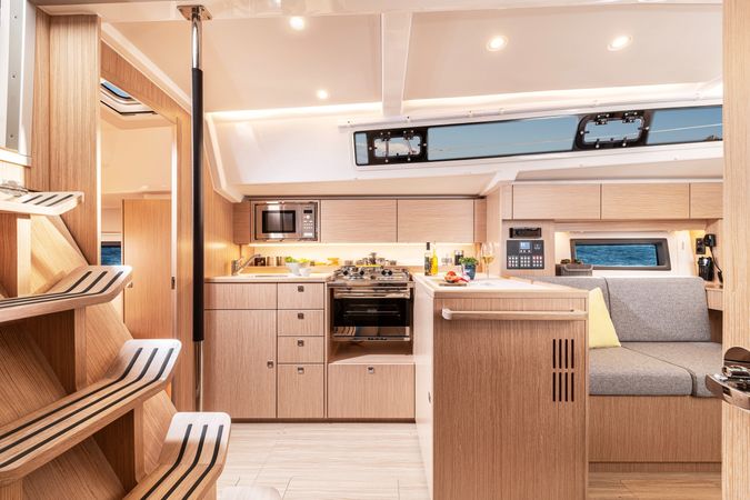 Bavaria C38 | Jet set 6