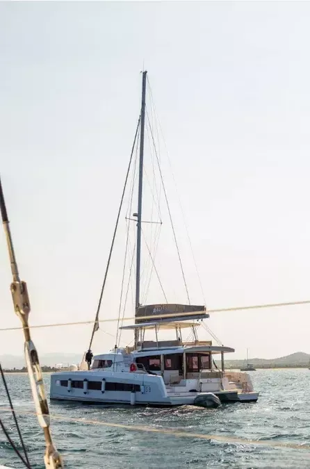 Bali 5.8 | Leone