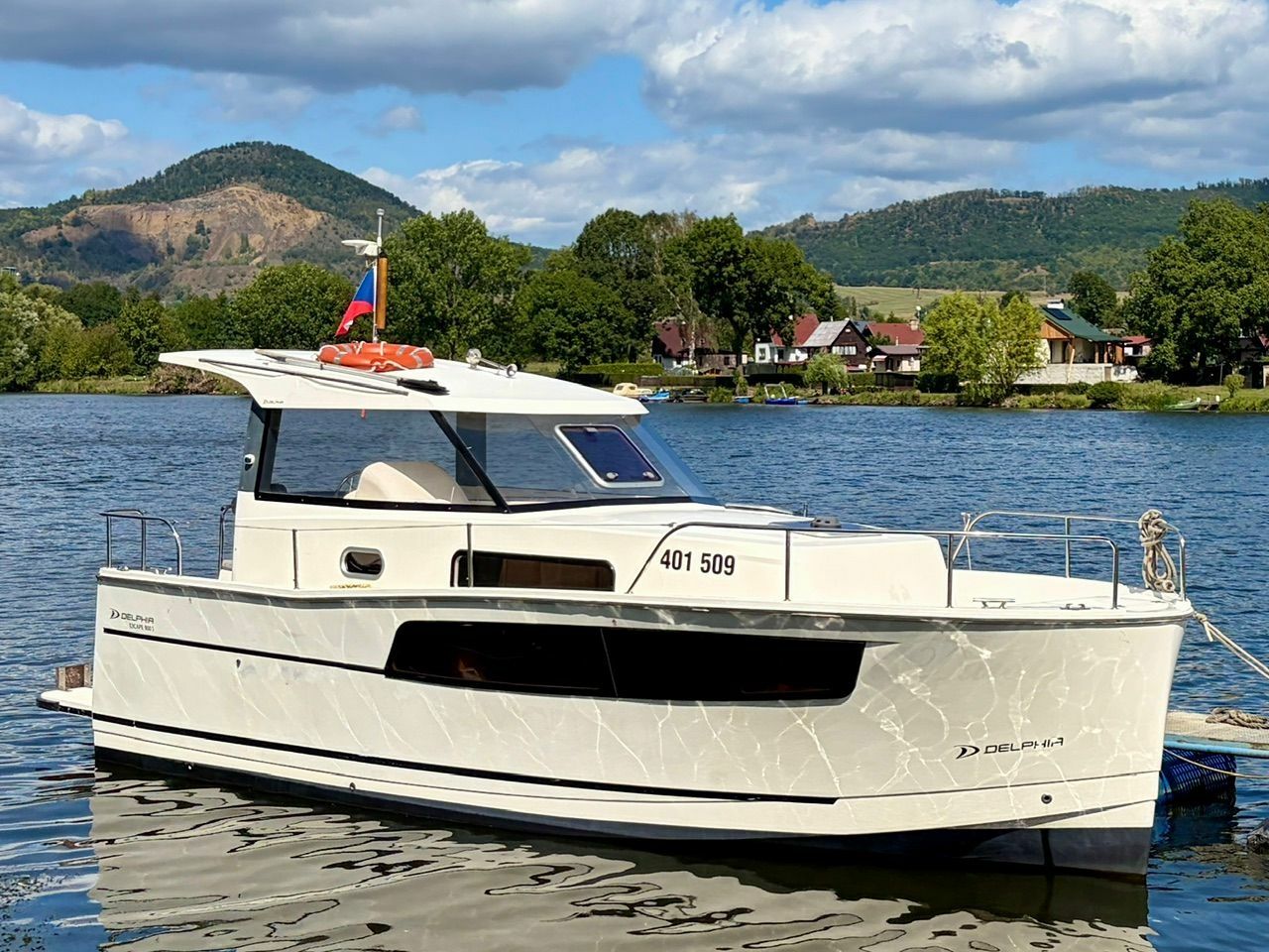 Delphia Escape 800 | Porta