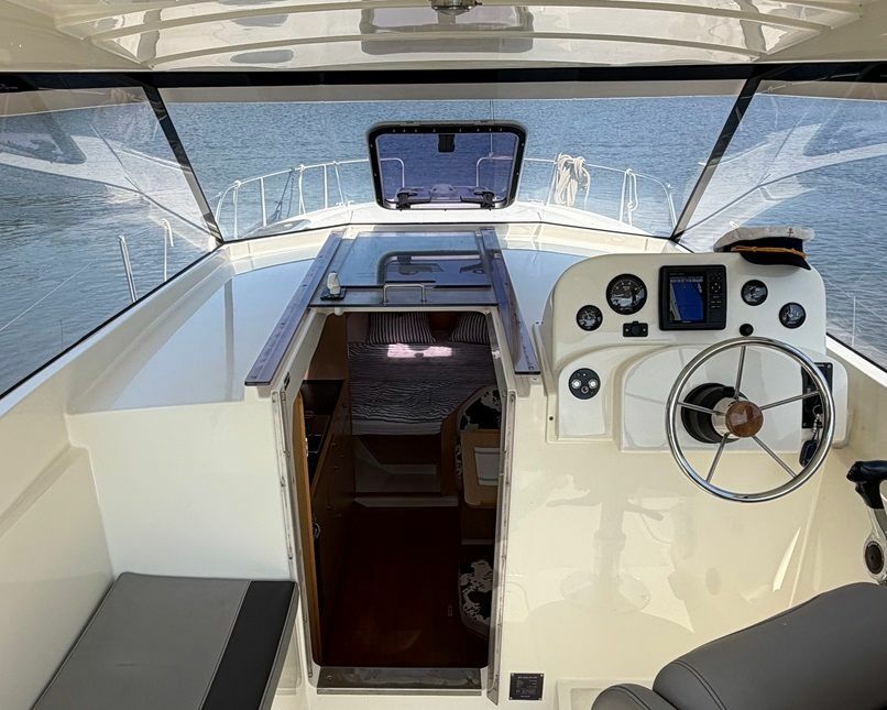 Delphia Escape 800 | Porta