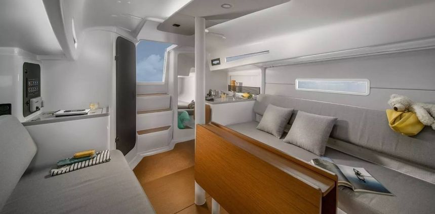 Beneteau First 30 | Helios