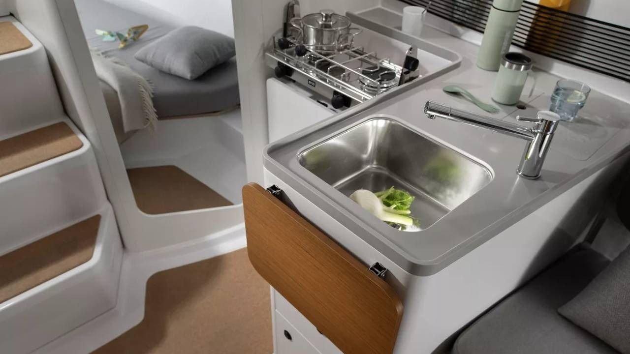 Beneteau First 30 | Helios