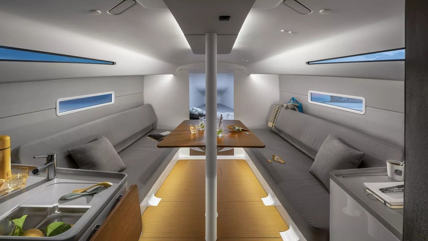 Beneteau First 30 | Helios