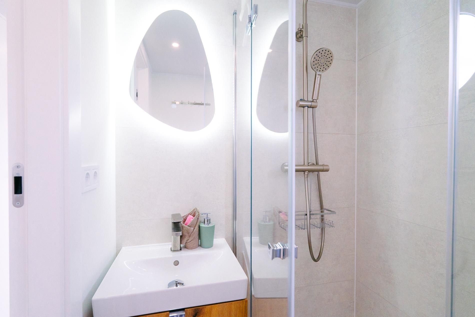 Independent 10 | Aotea