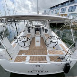 Beneteau Oceanis 38.1 | Nike