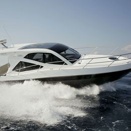 Galeon 350 | Kira