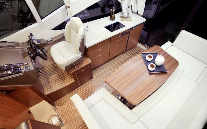 Galeon 350 | Kira
