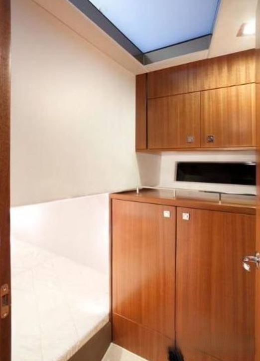 Galeon 350 | Kira