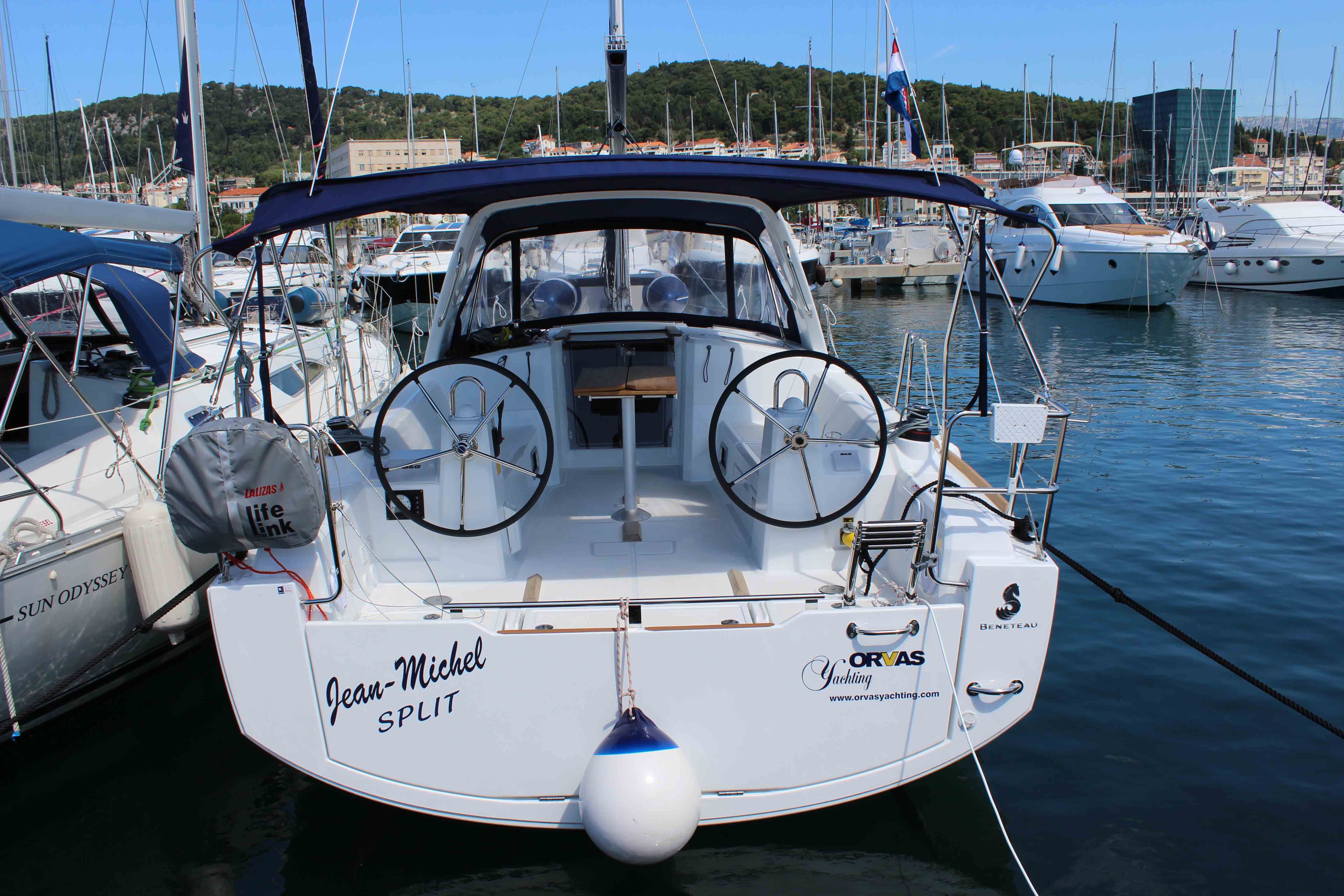 Oceanis 35