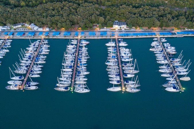 Beneteau Oceanis 38.1 | Flip