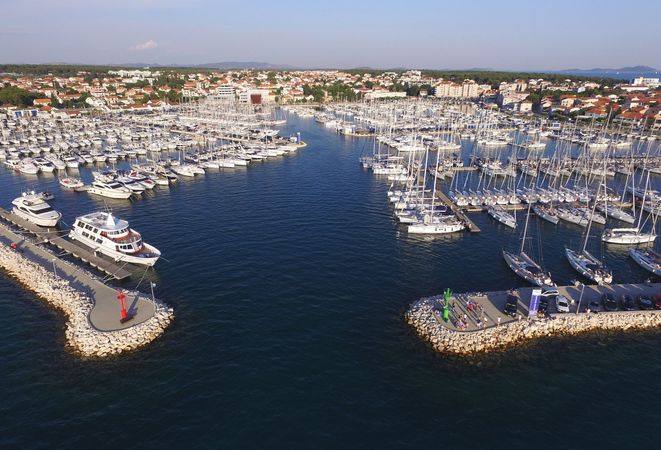 Beneteau Oceanis 38 | Mici