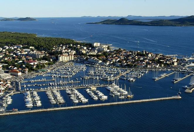 Dufour 470 | Stressless