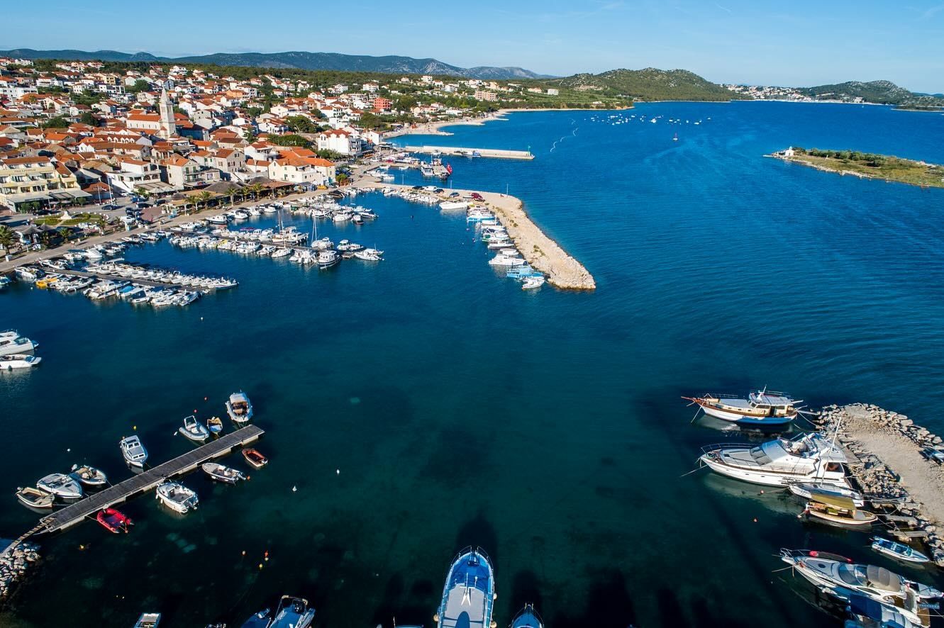 Quicksilver 675 | Quicksilver Sundeck