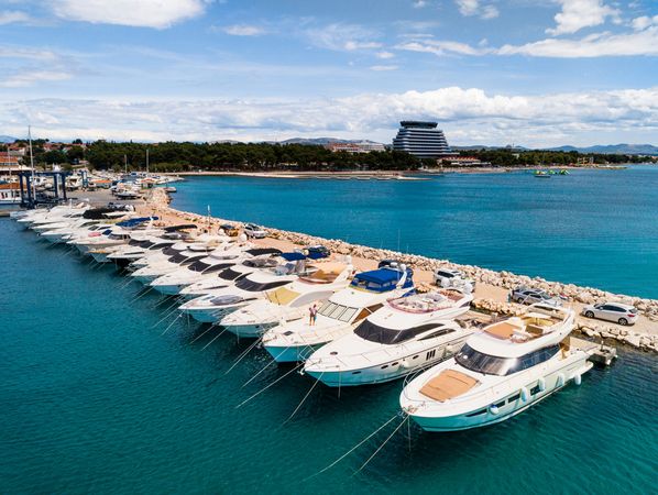 Beneteau Oceanis 46.1 | Saturn