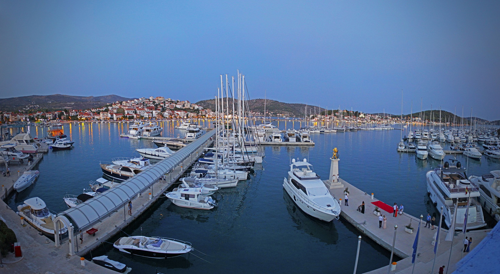 Marine 7.0 | Selva  Neuboot Open Line