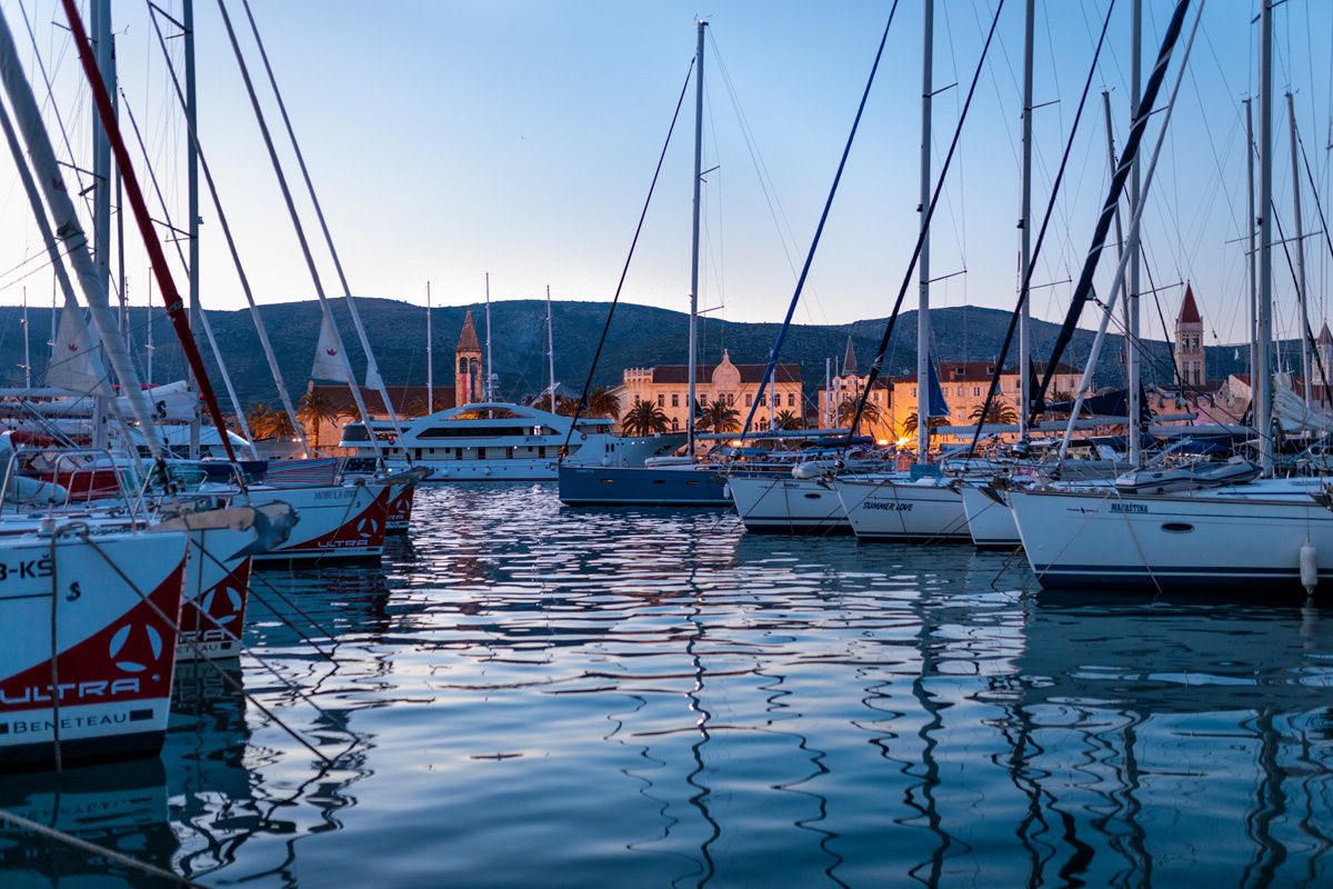 Lagoon 450 F | Calm Point