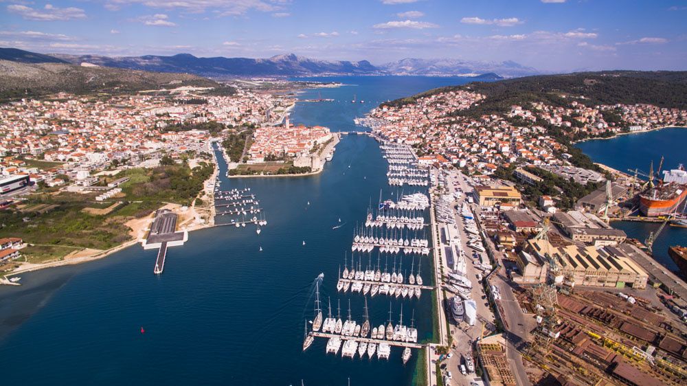 Beneteau Oceanis 46.1 | Lambda