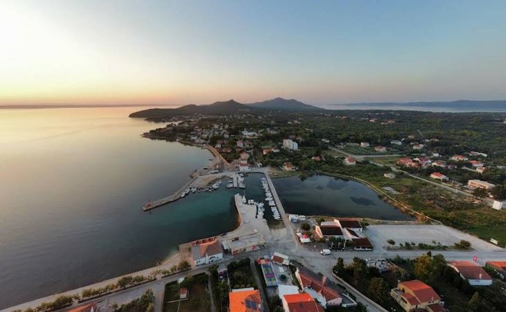 Beneteau Flyer 650 | Open