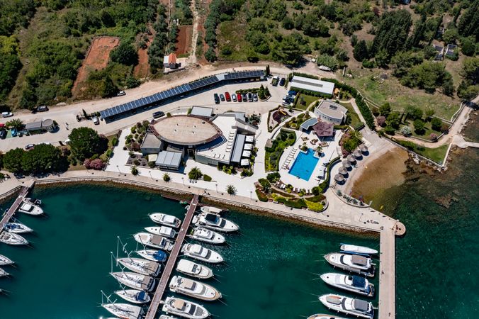 Quicksilver 555 Open | Wave