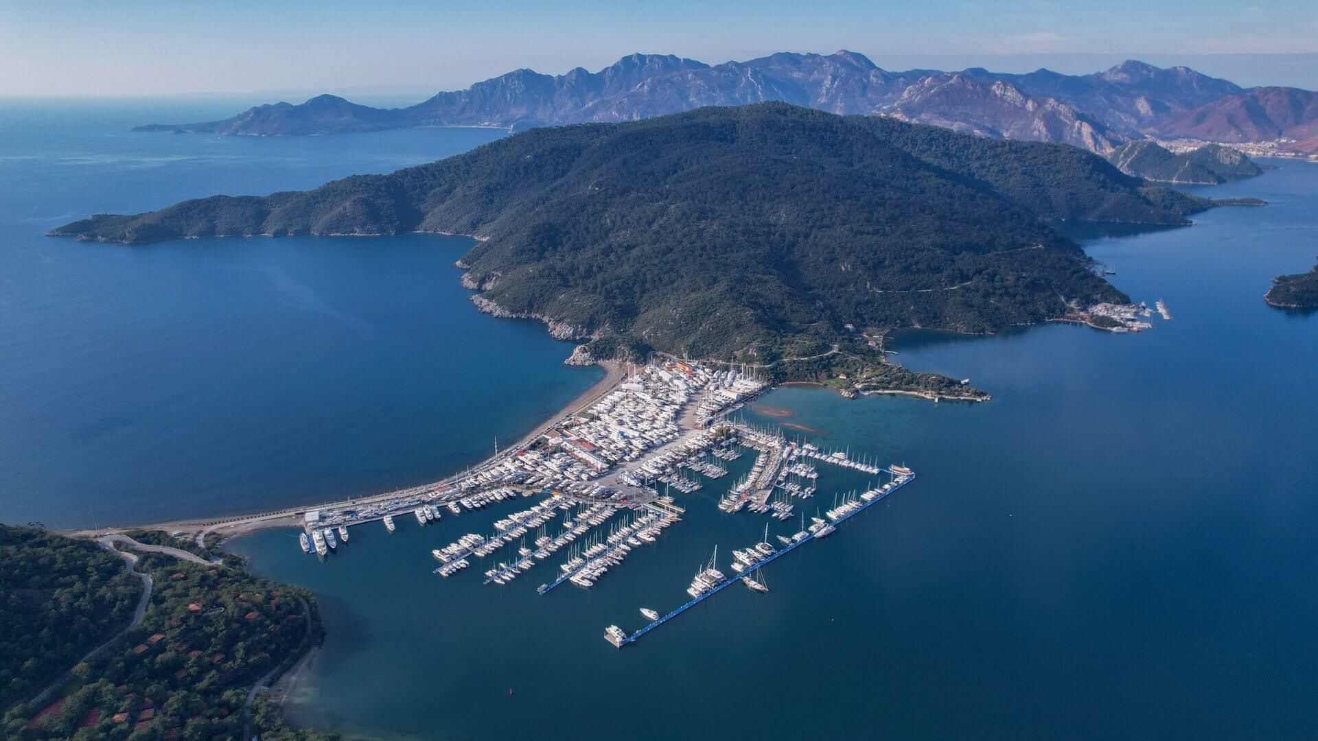 Custom Built Yacht | Sea Shell