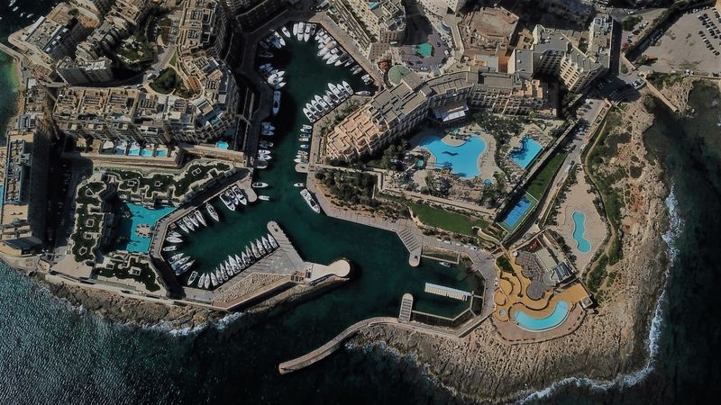 Elegance 82 | Elegance