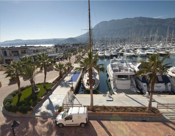 Azimut 68 | Zipizape