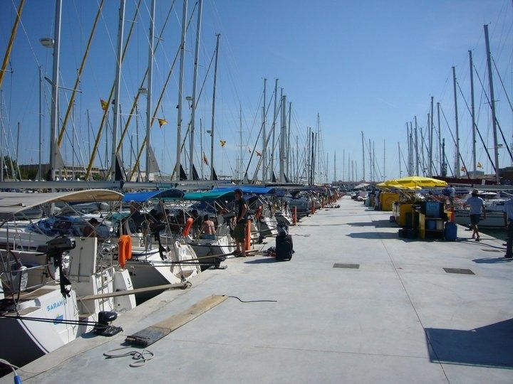 Custom Built 16 | Oasis