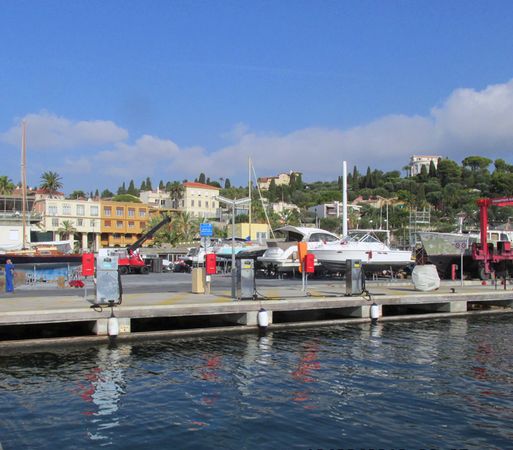 Van Dutch 40 | Beluga