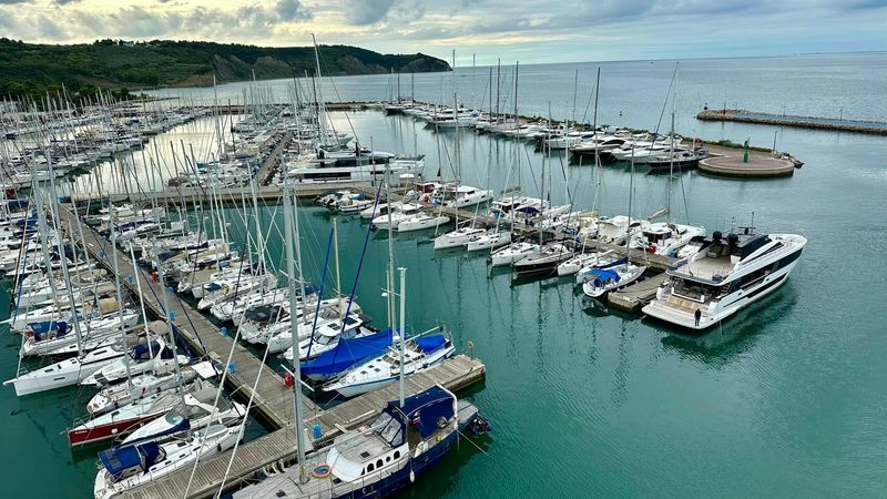 Jeanneau Sun Odyssey 37 | Pink Pearl