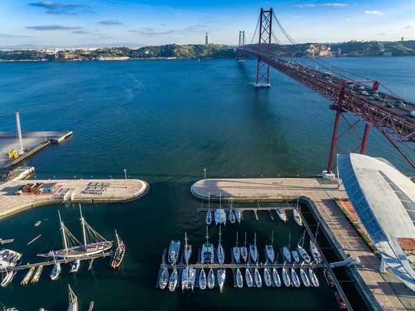 Elan 514 Impression | Why Knot