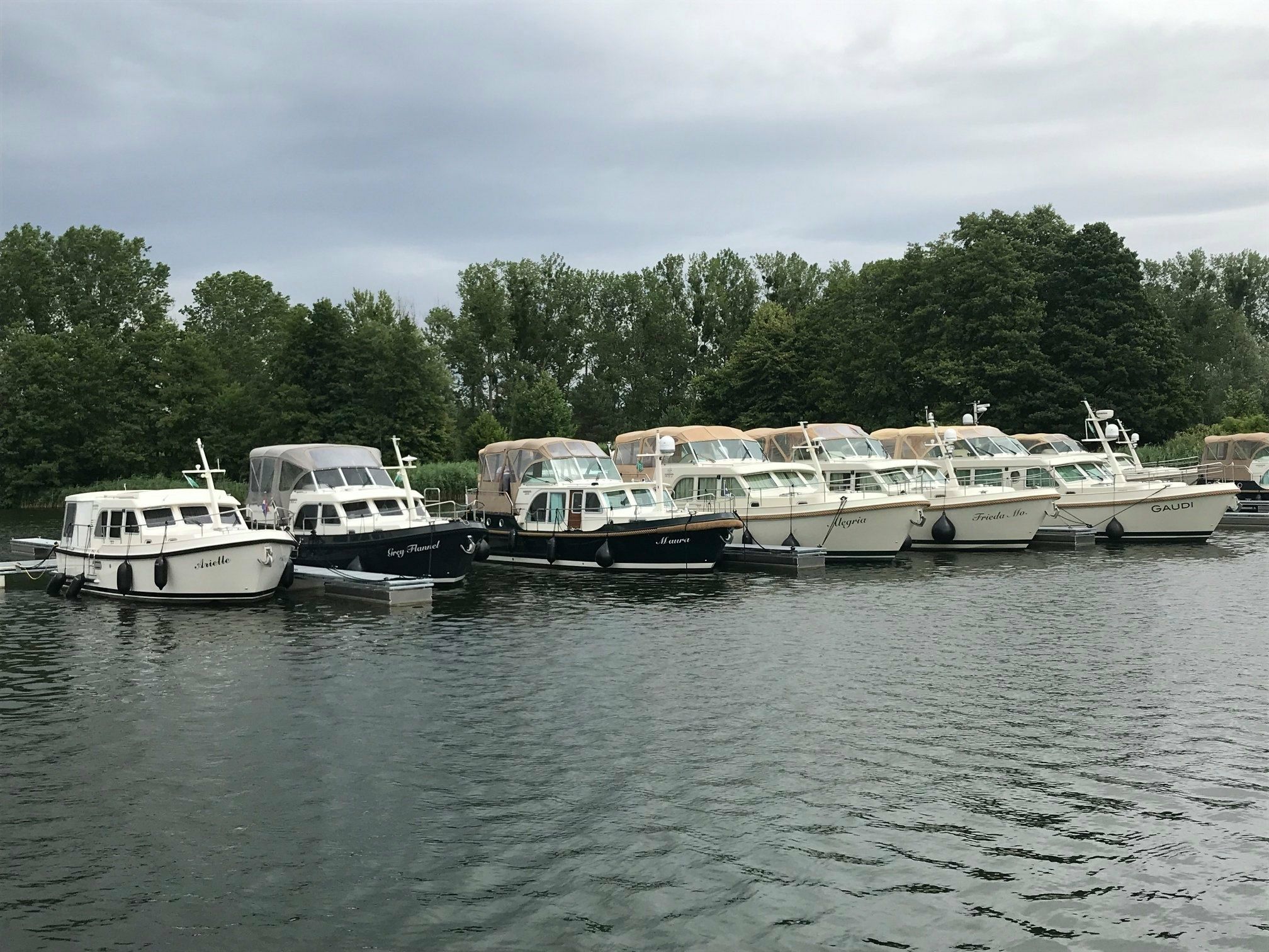 Linssen SL 35 AC | Momo