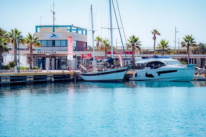 Capelli 800 | Garesra