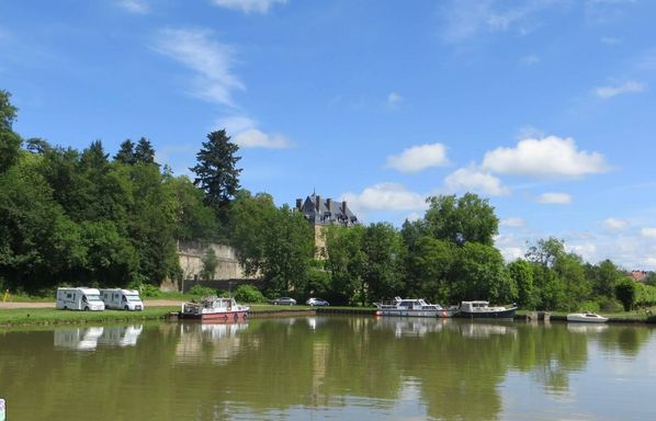 Châtillon-en-Bazois Base