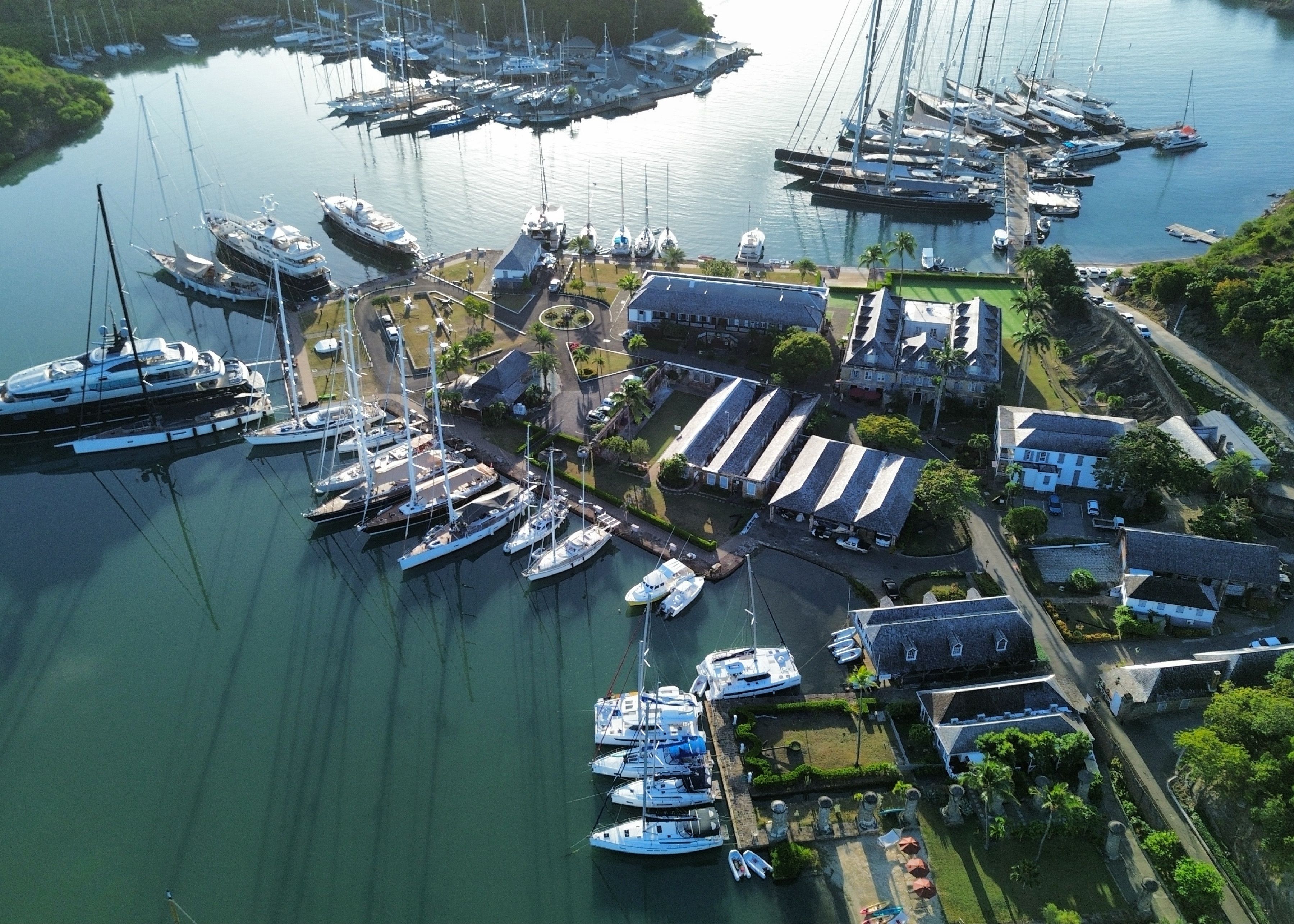 Beneteau Oceanis 46.1 | Moorings 24