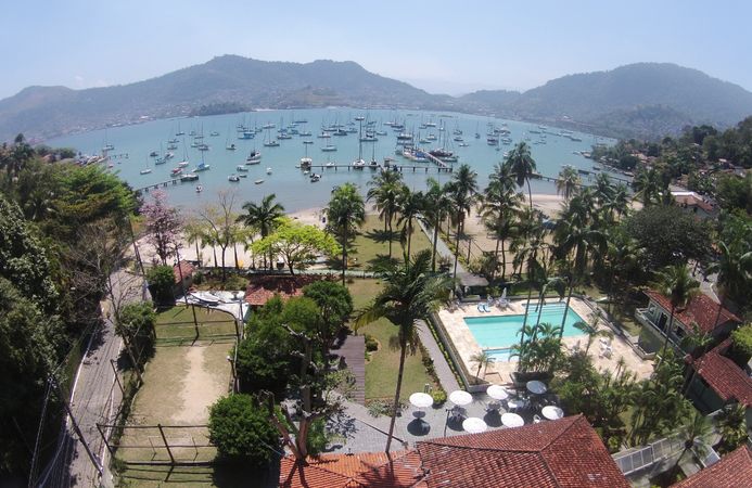 Lagoon 42 | Byc Salvador