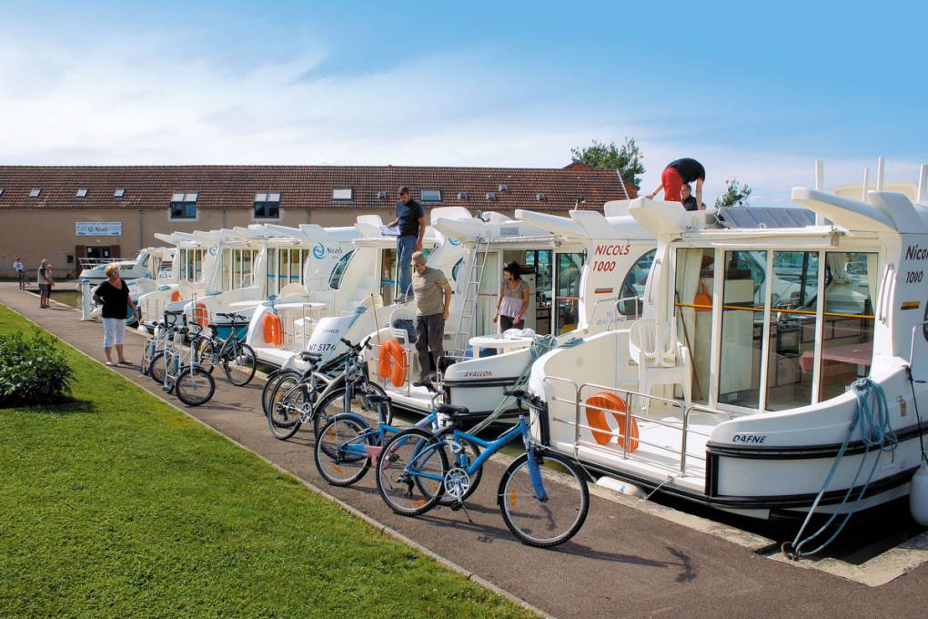 Nicols Sedan 1000 | Benoisey