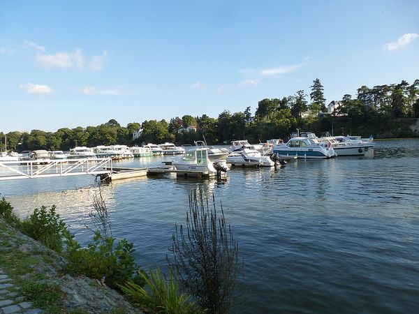 Nicols Sixto + | Levenez