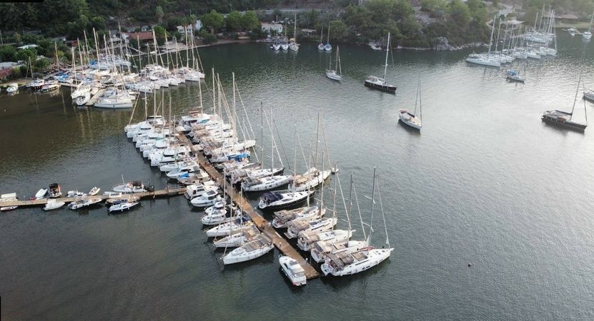 Bali 4.6 | Sail Aquarius