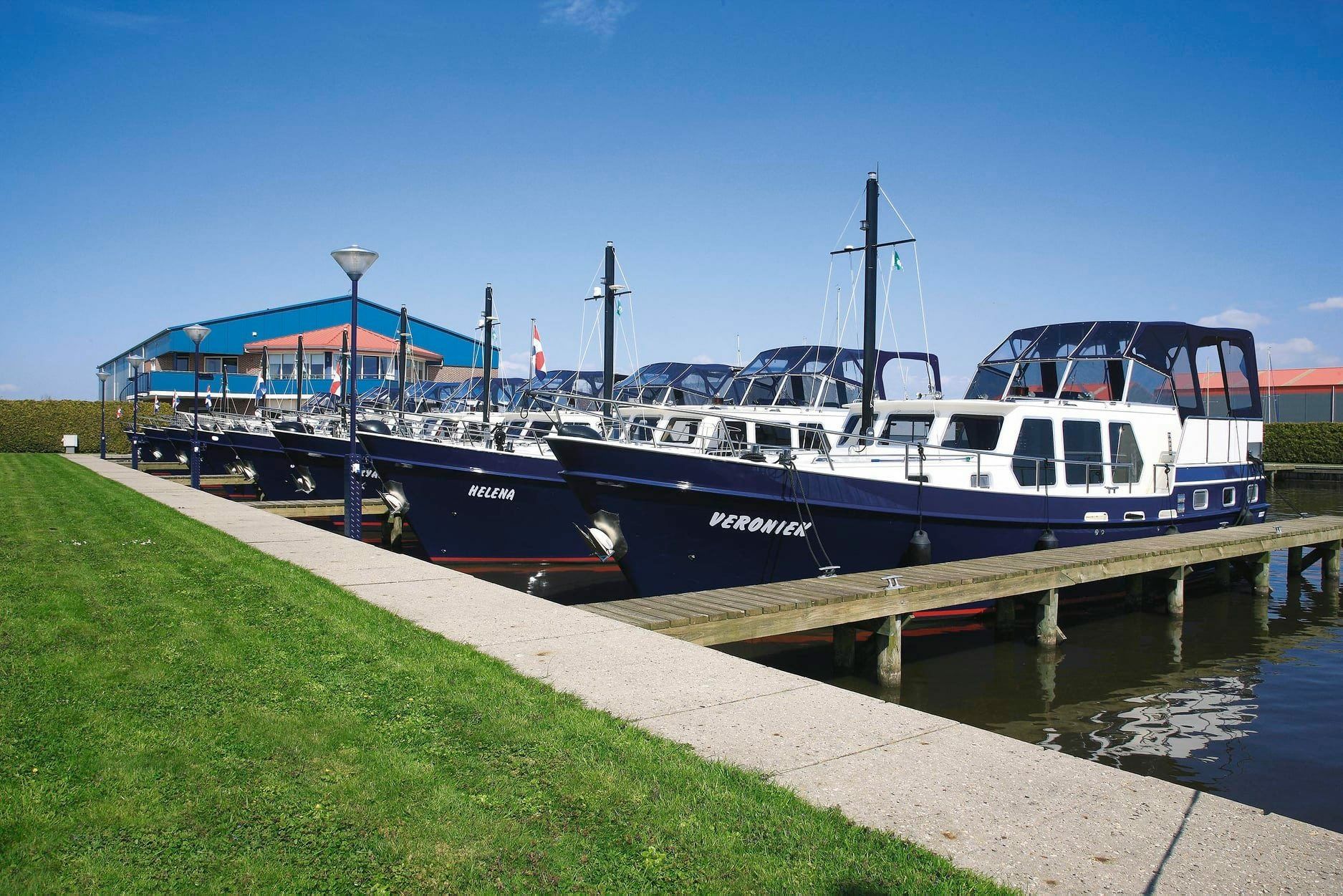 Yachtcharter Klompmaker marina