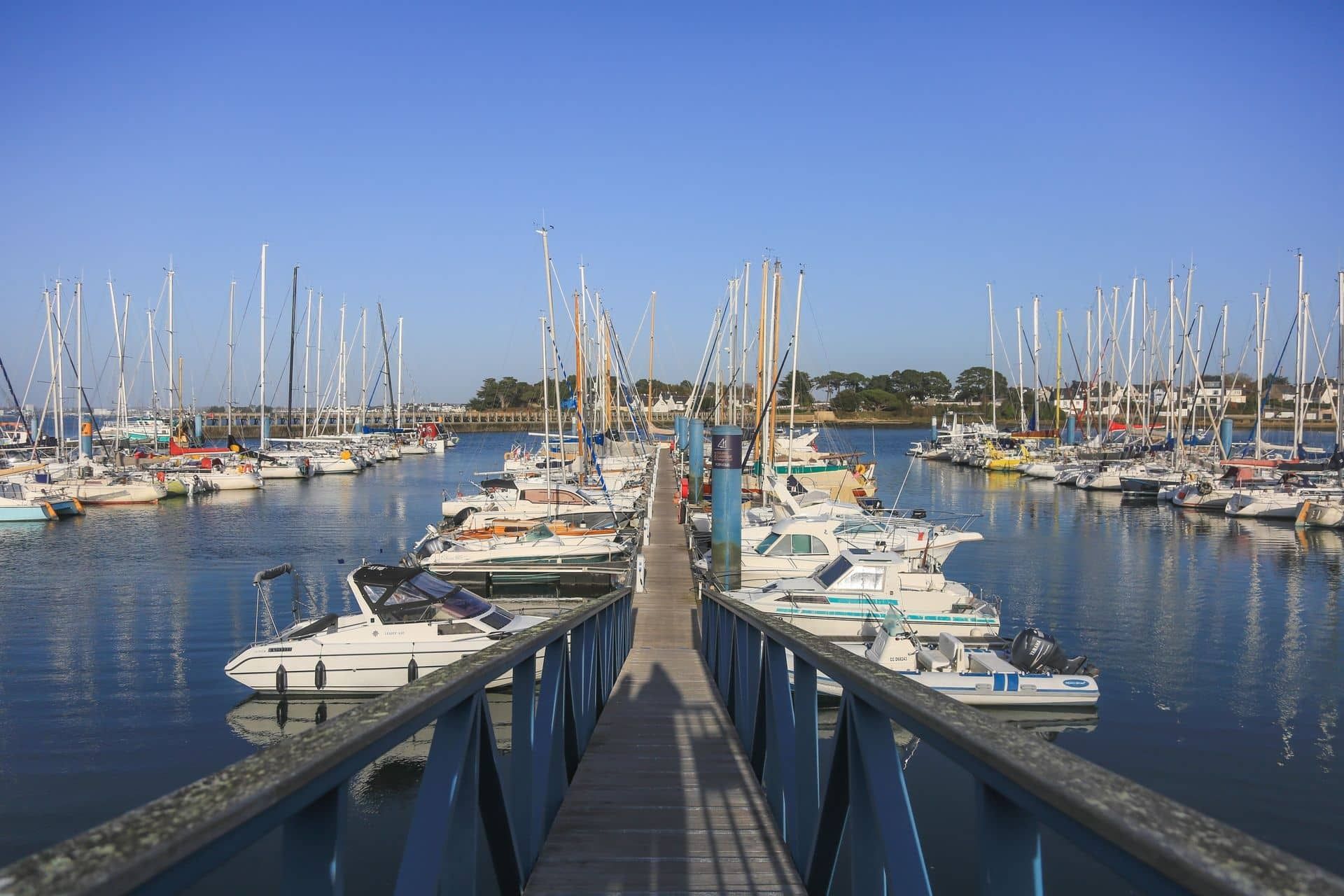 Bombard Explorer 700 | Tango