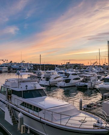 Van Dutch 40 | Captain Newport