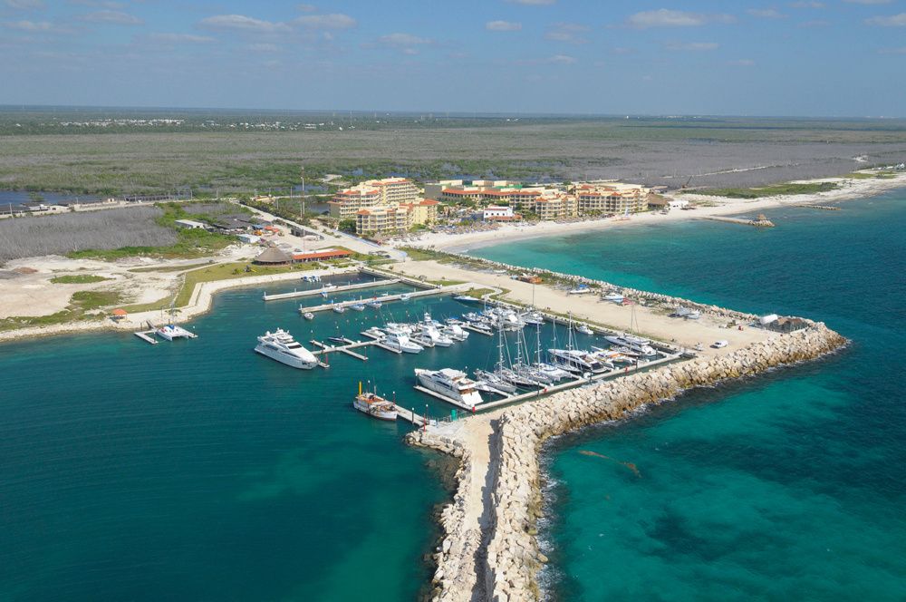 Marina El Cid Puerto Morelos