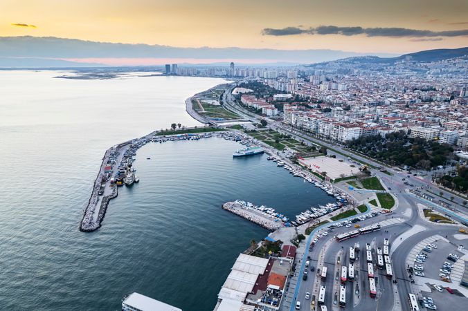 Custom Built 42 | L. Izmir