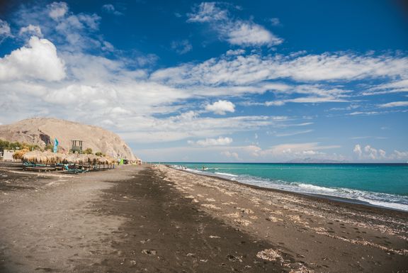 Perivolos beach pick-up point