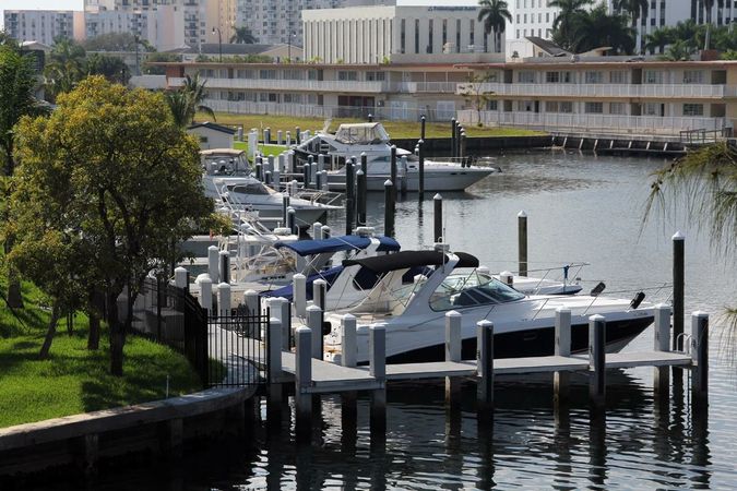 Galeon 500 Fly | Hummingbird