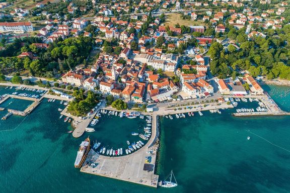 Marina Sv. Filip i Jakov