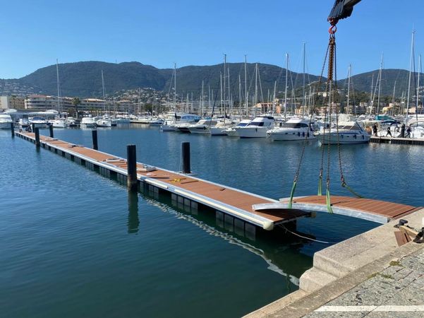 MedYacht 42 | Layback