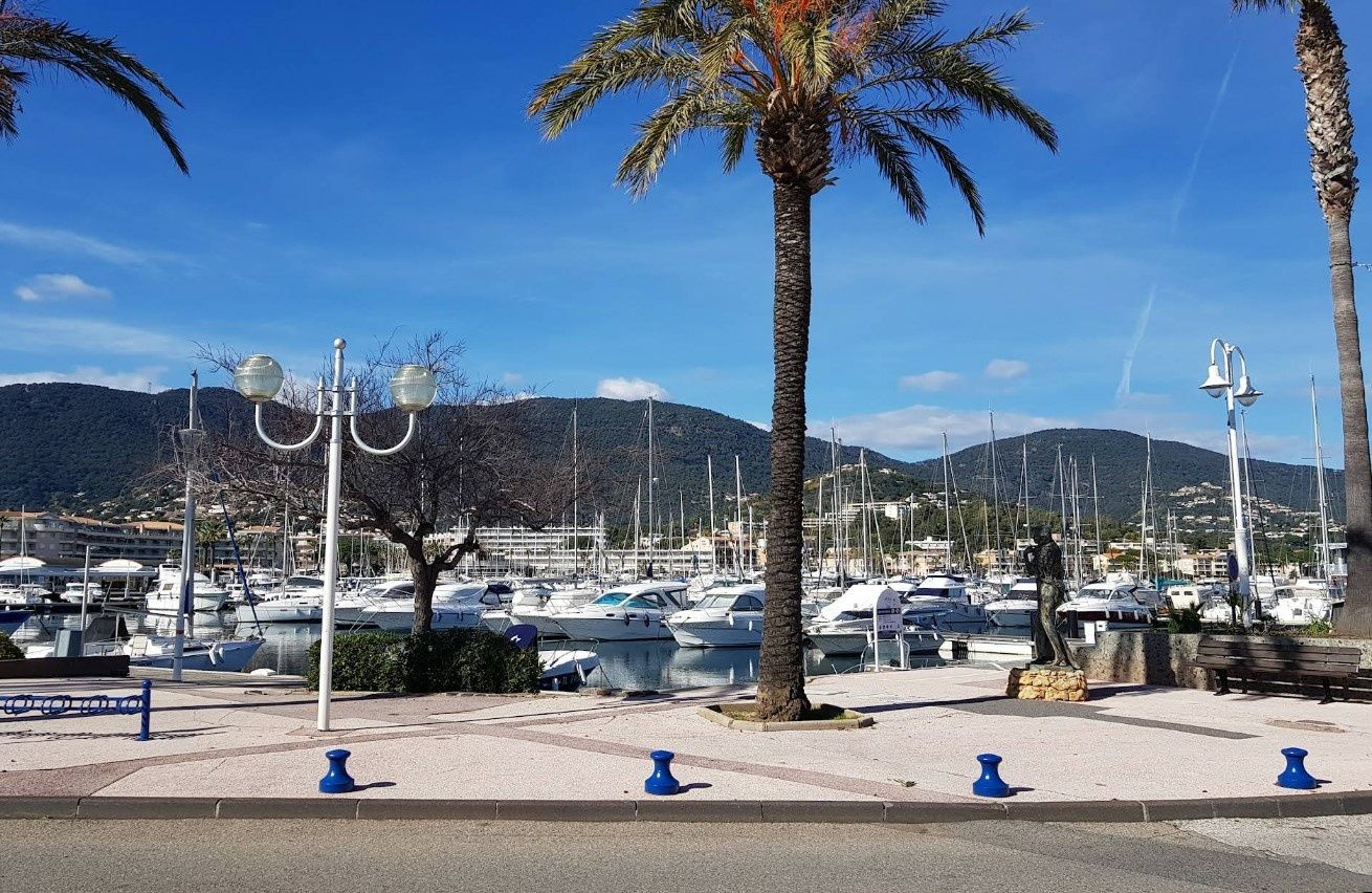 MedYacht 42 | Layback