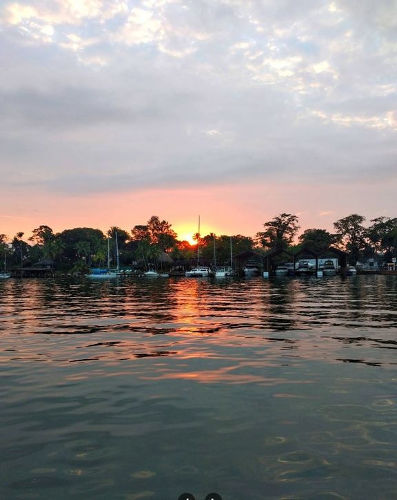El Relleno Marina and hotel